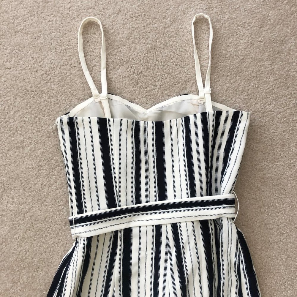 H&M | Striped Wide Leg Jumpsuit (optional straps) - Picture 6 of 7